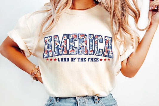 Cute Floral America Land of the Free T-Shirt