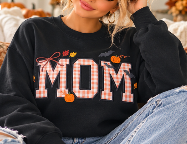 Fall MOM Crewneck Sweatshirt – Cute Pumpkin & Gingham Mama Sweatshirt